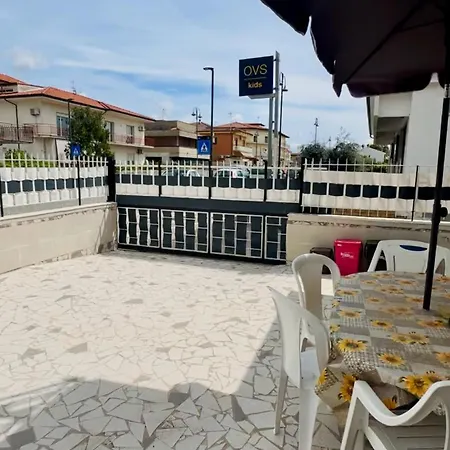 Casa Via Appia - Luminosa, Grande A 250 M Dal Mare E Dalla Stazione Ferroviaria سكوري
